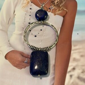 Grace & Heart Doubly Lapis Pendant